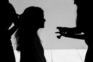 se confier se confier à des mains à des mains expertes