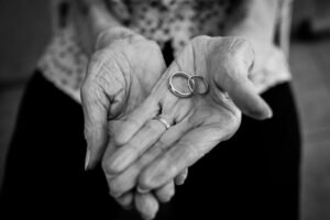 savoir tendre la main savoir tendre la main à une main tendre