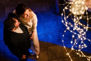 une photo de couple dans le chalet des Angles une photo de couple dans le chalet des Angles
