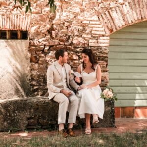 La douceur d'un moment de couple à la chapelle saint ferrée à Céret
